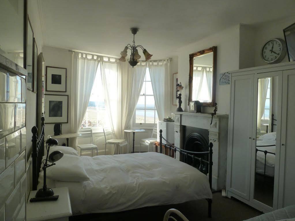 Beachview Guest House Accommodations Margate Exterior foto